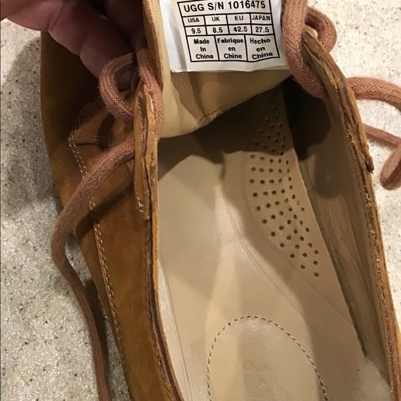 UGG men’s Oxford 9.5. Brown nubuck leather. NWOT - Picture 13 of 13